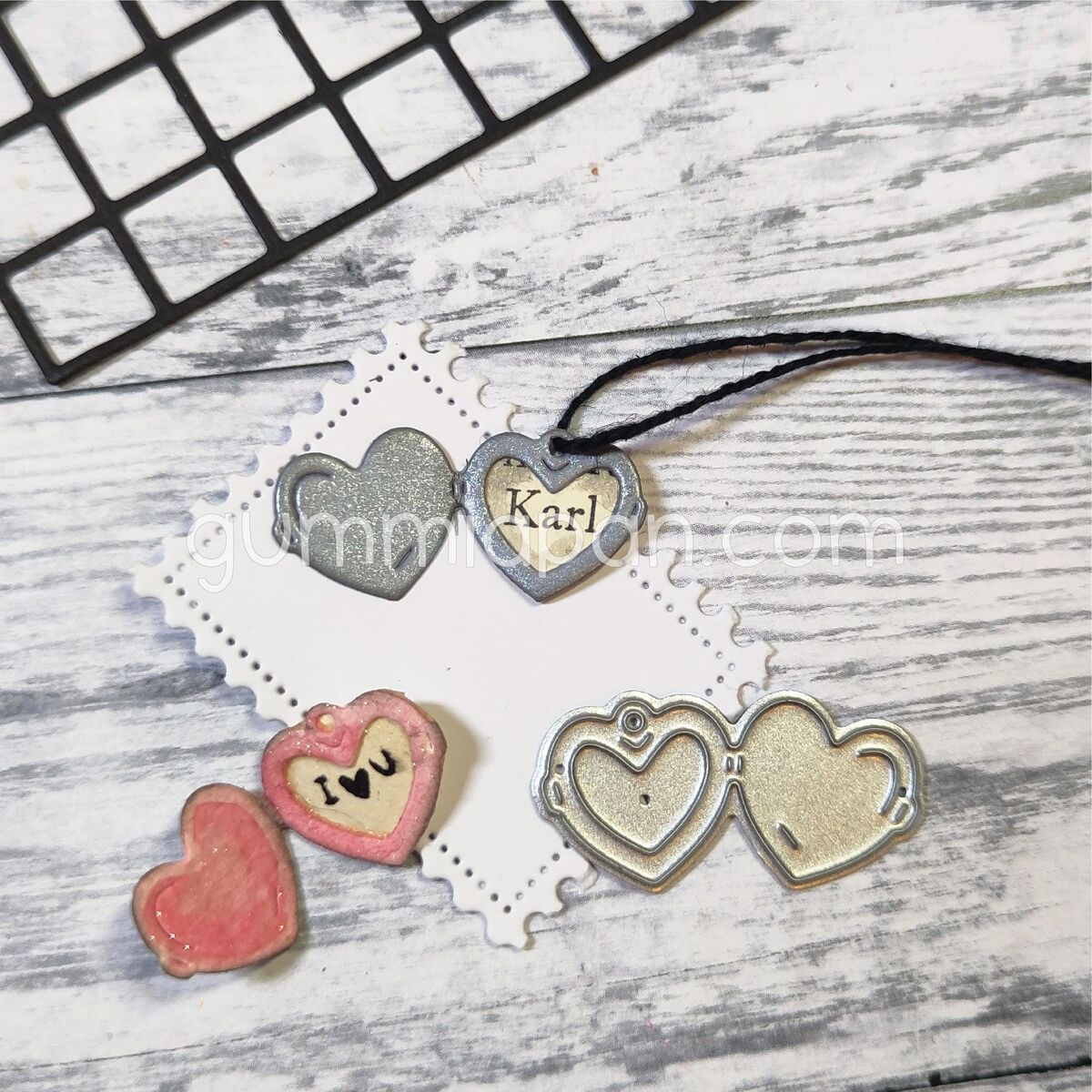 Stanze Charm with Heart