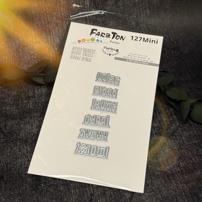 Stanze Mini-Alpha auf Papierleiste Kleinbuchstaben