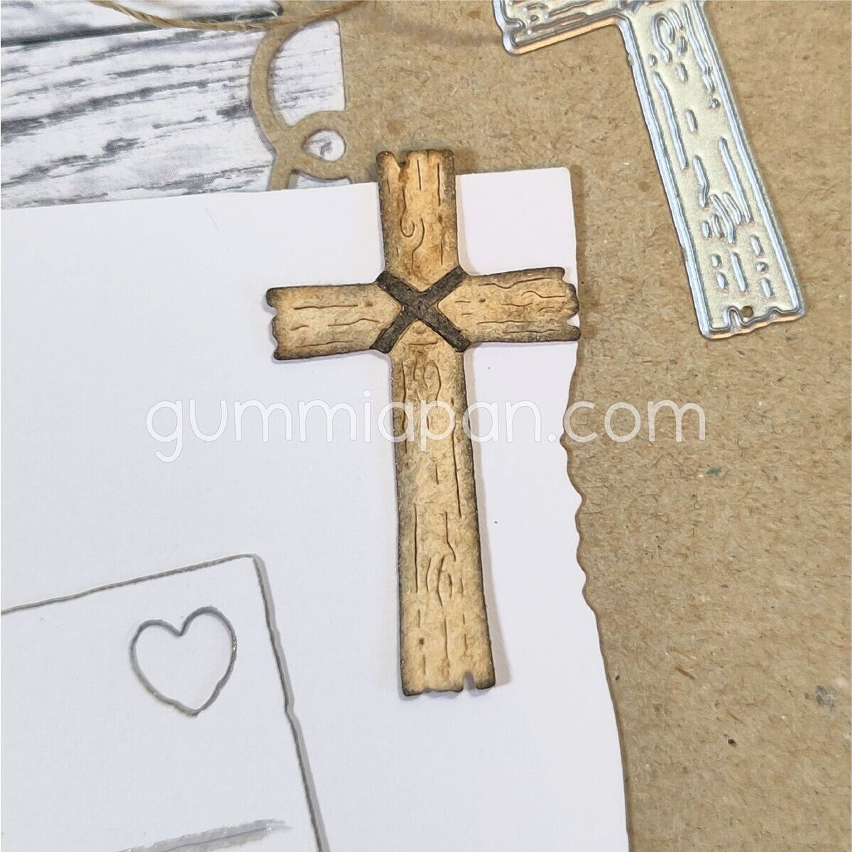Stanze Wooden Cross