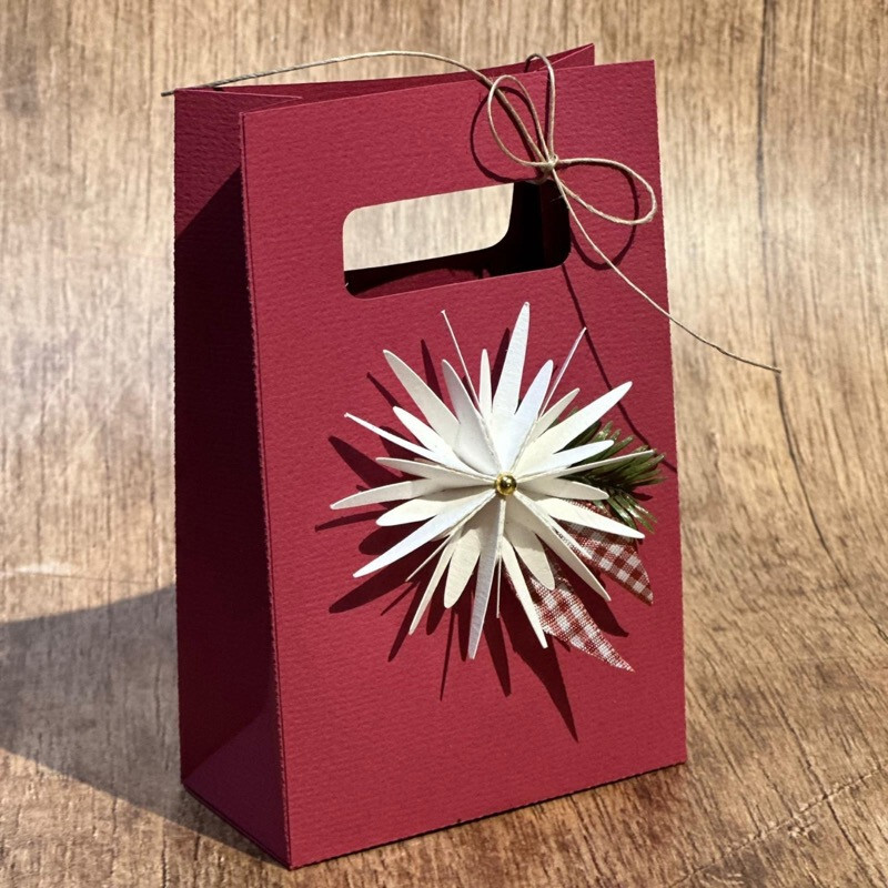 Stanze Große Tüte mit Rückwand Stanze Große Tüte mit Rückwand