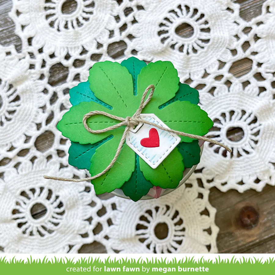Stanzen Strawberry Treat Box
