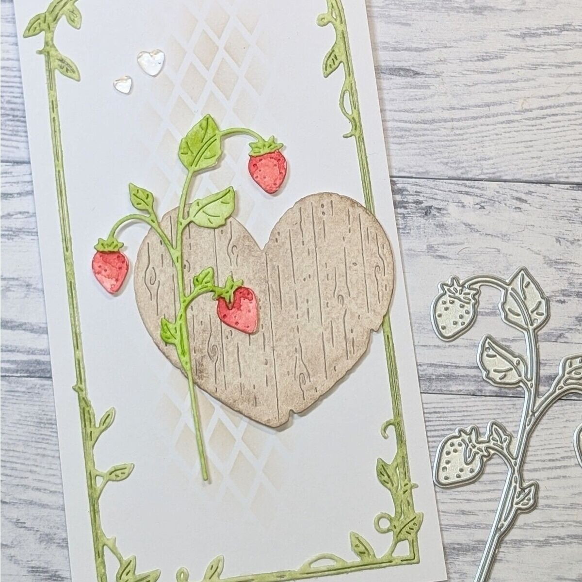 Stanze Wild Strawberry Twig