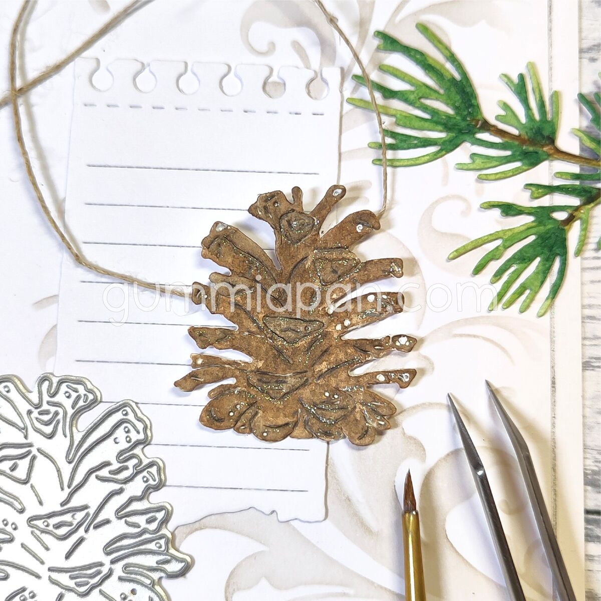 Stanze Small Pine Cone