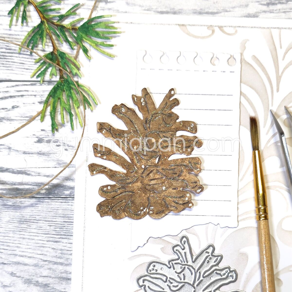 Stanze Pine Cone