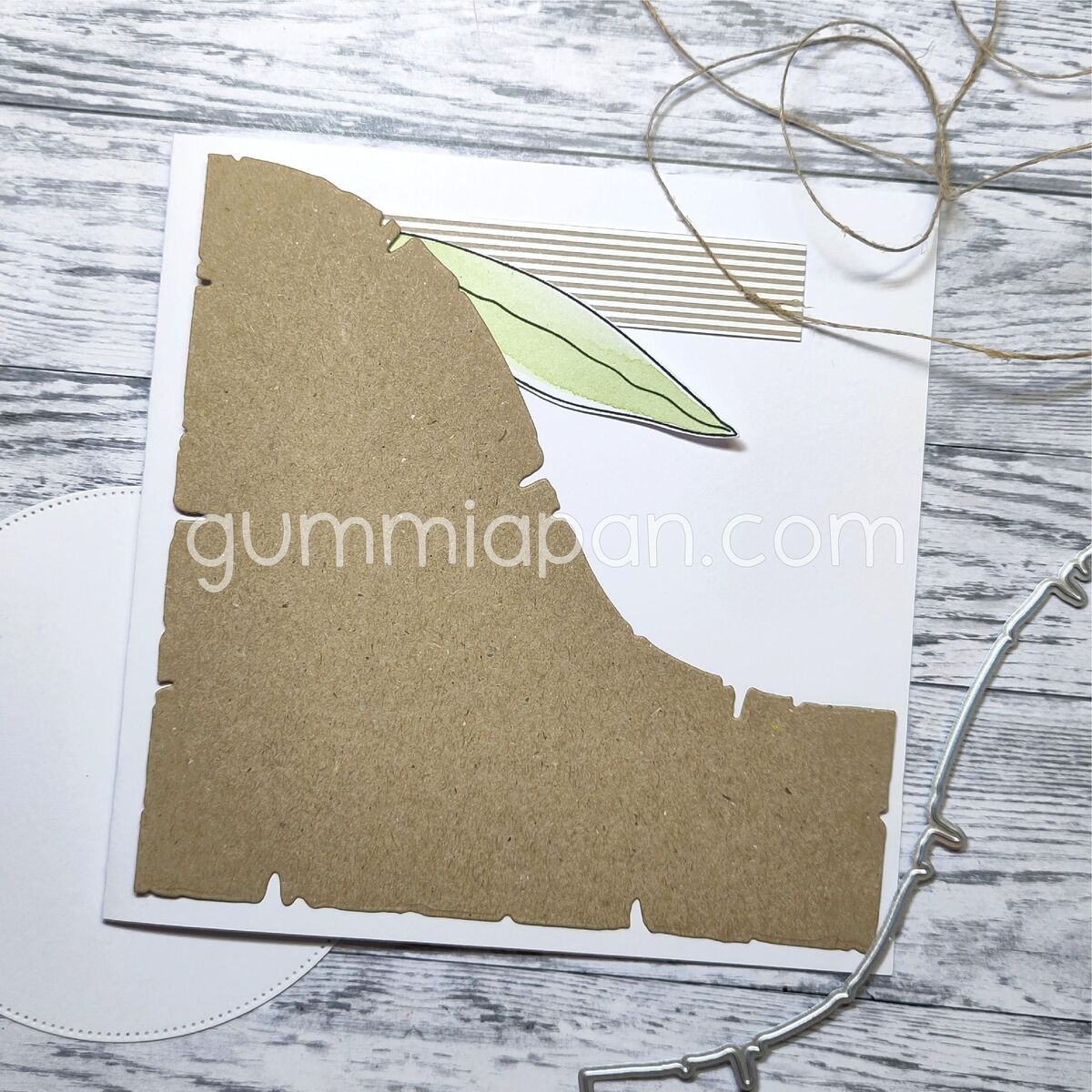 Stanze Old Wavy Background