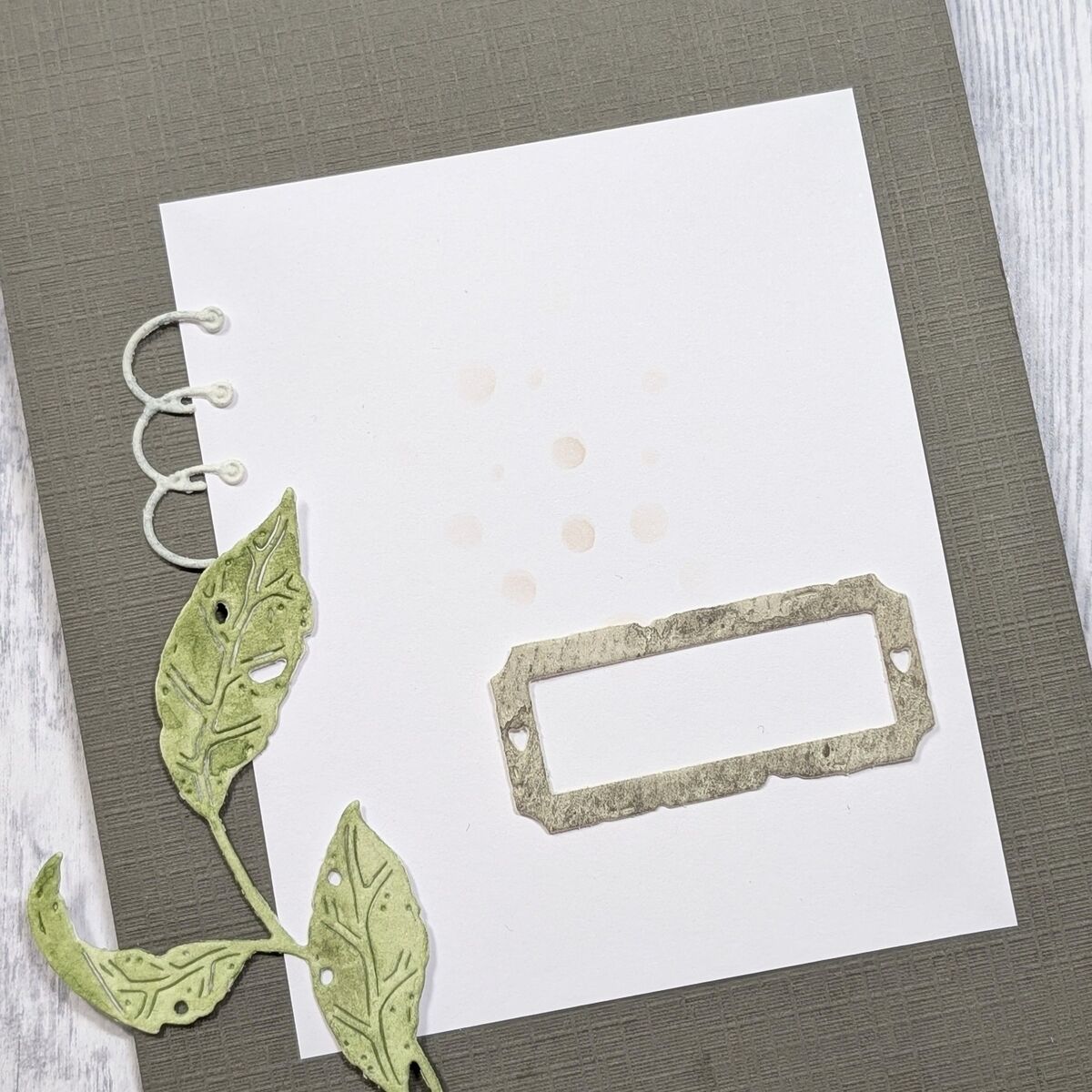 Stanze Old Label Frame with Hearts